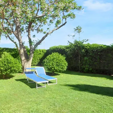 Comfortable House In * Pescia Romana
